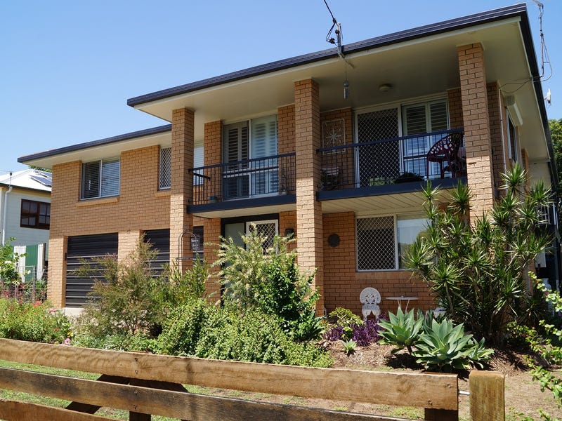 17 Davies Street, Kalbar, Qld 4309 House for Sale