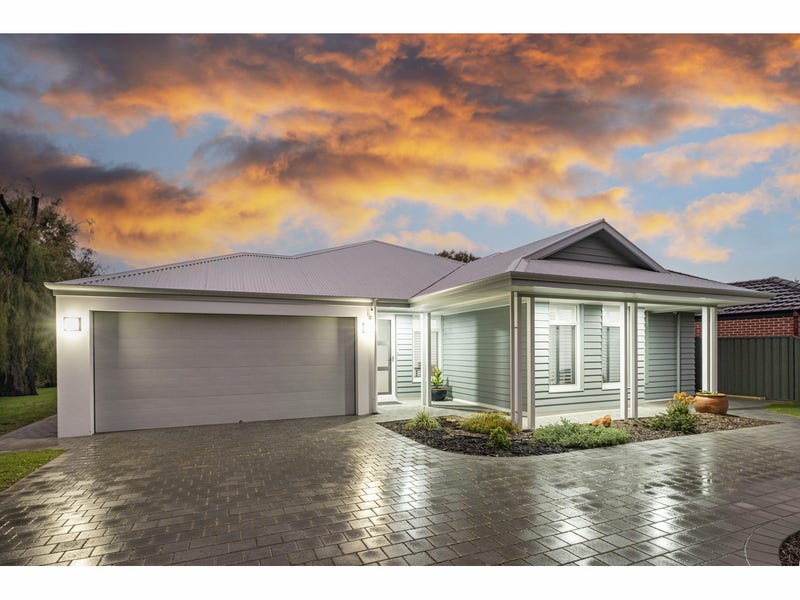 8 Wilson Avenue, Quindalup, WA 6281 House for Sale