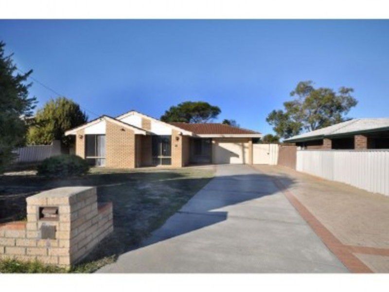 4 Giles Place, Mirrabooka, WA 6061