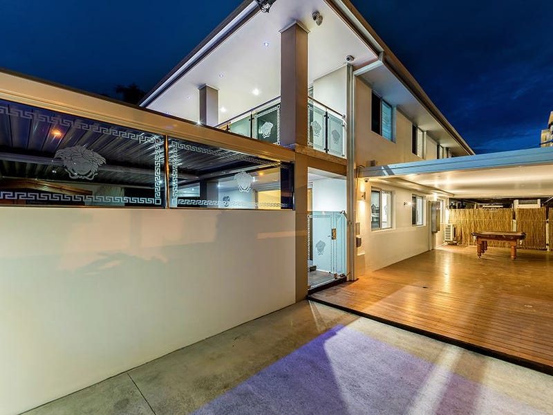 1/21 Whiting Street, Labrador, QLD 4215