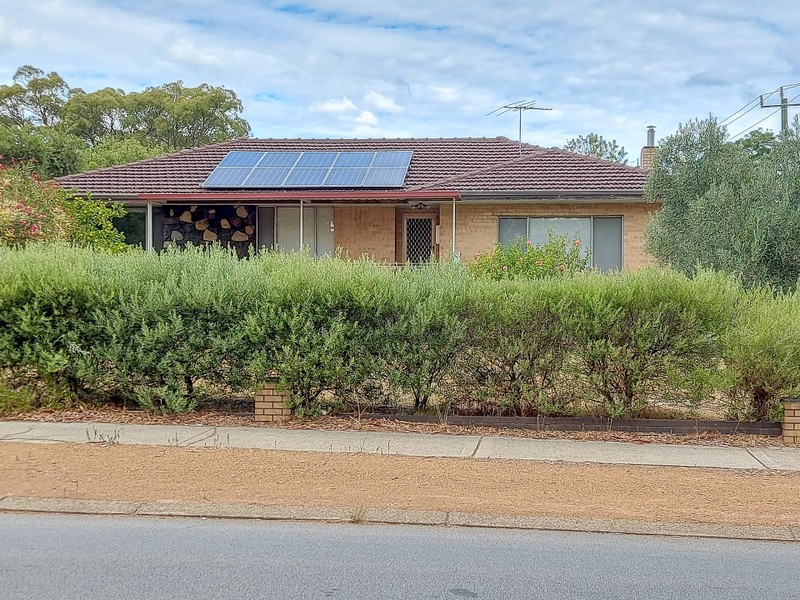 1 Pauline Avenue, Kalamunda, WA 6076