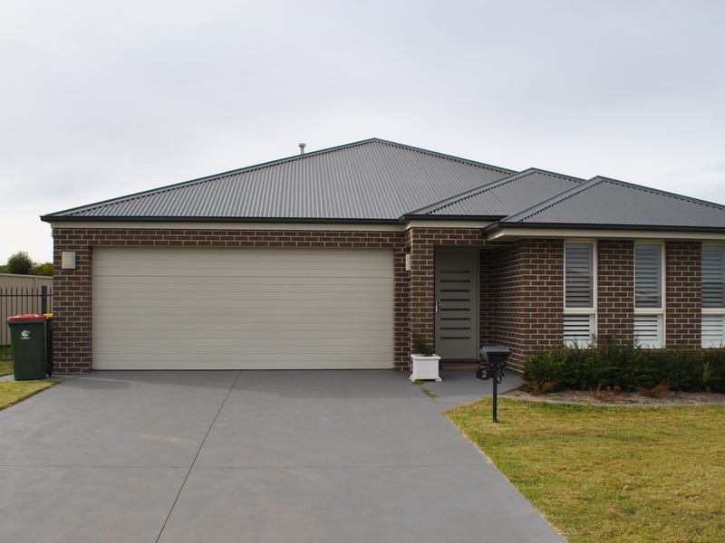 2 Buckland Drive, Orange, NSW 2800