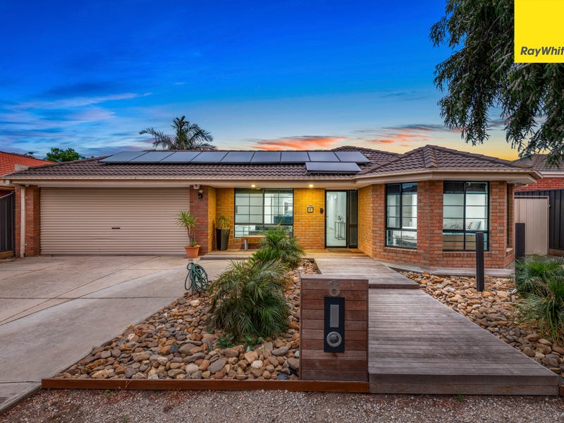 6 Renae Way Sydenham Vic 3037 Realestate Com Au