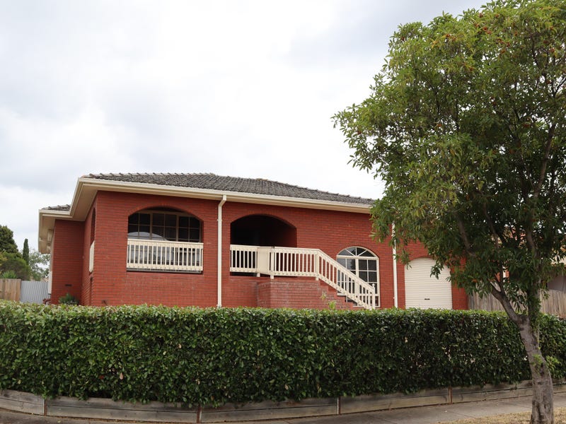 11 Blackwood Drive, Narre Warren, VIC 3805