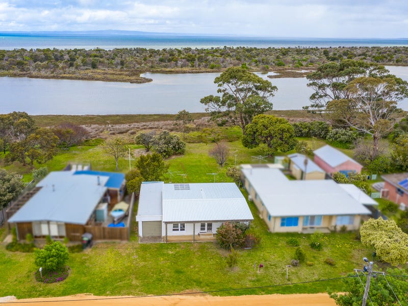 63 Cliff Street St Leonards Vic 3223 House For Sale