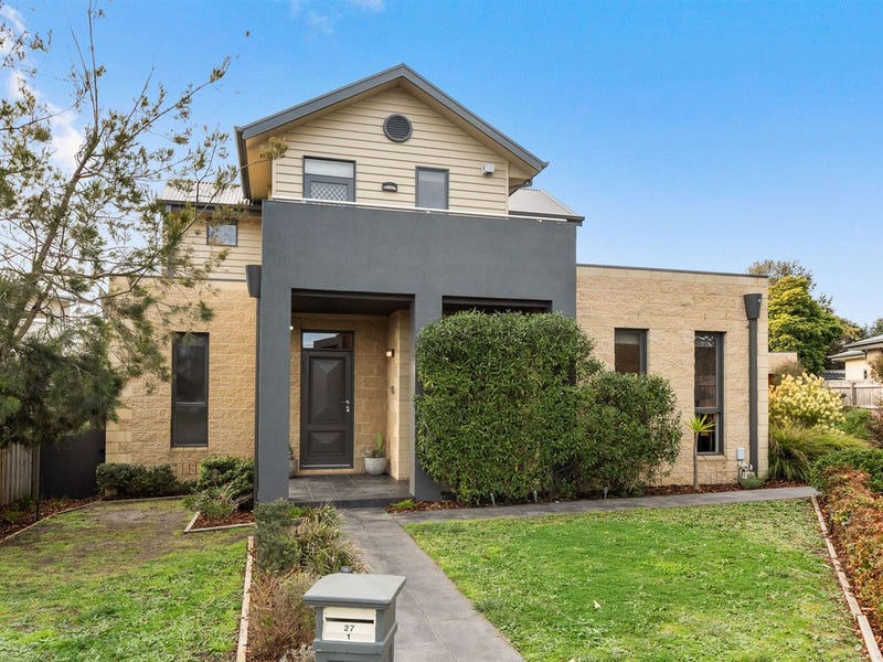 1/27 Gleneagles Avenue, Mornington, Vic 3931 Property Details