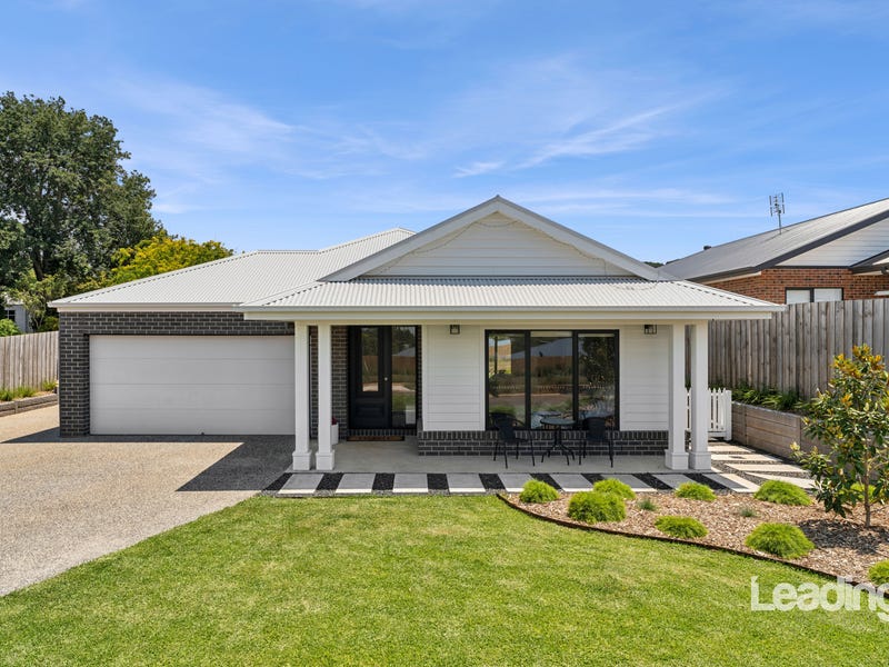 4 Springview Place, Romsey, Vic 3434 - House for Sale - realestate.com.au