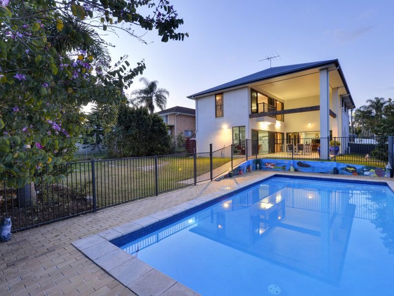 5 Ursus Street, Seven Hills, QLD 4170