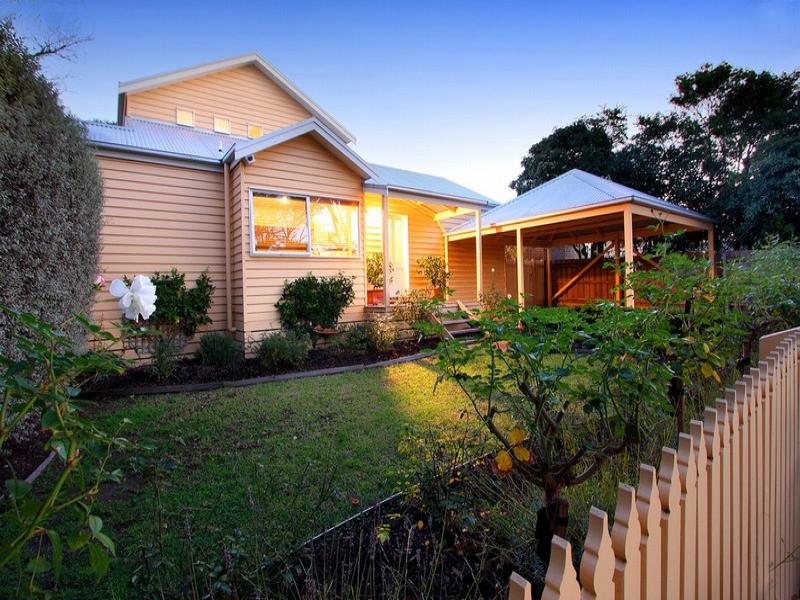 3 Prince Street, Mornington, Vic 3931 Property Details