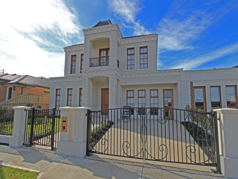 6 Hay Avenue, Taylors Hill, Vic 3037