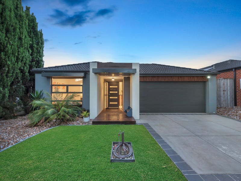 Houses for Sale in Pakenham, VIC 3810 Pg. 3