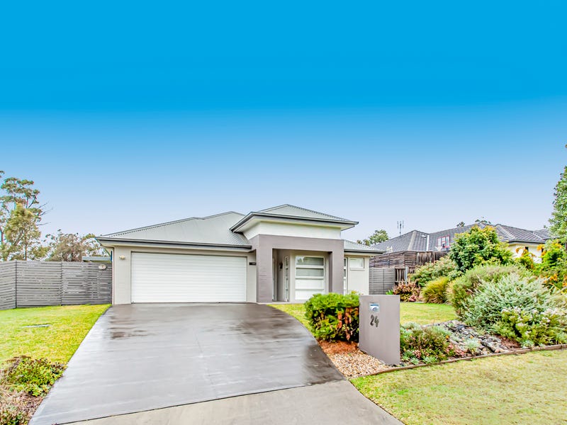 24 Carnoustie Way, Medowie, NSW 2318
