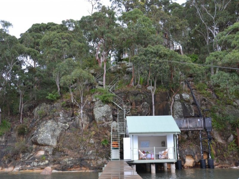 126 Riverview Avenue, Dangar Island, NSW 2083