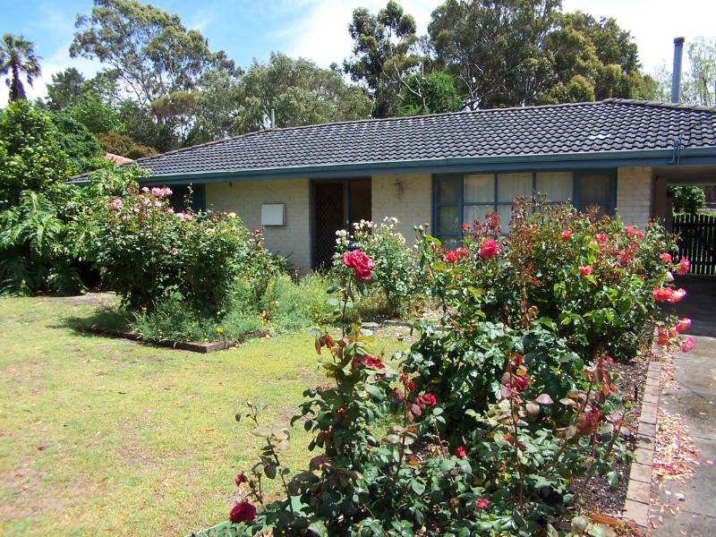 10 Wyee Place, Gooseberry Hill, WA 6076