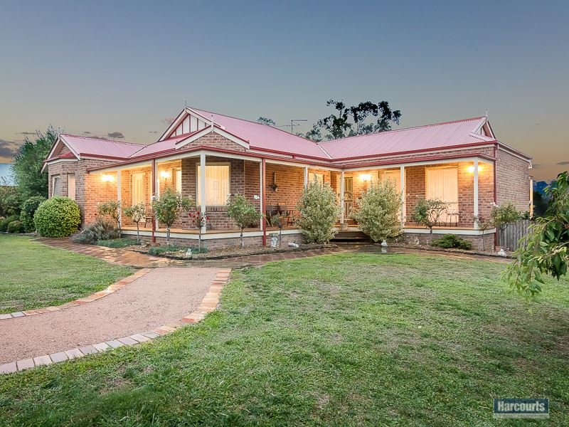 15 Robin Hood Way, Drouin, VIC 3818