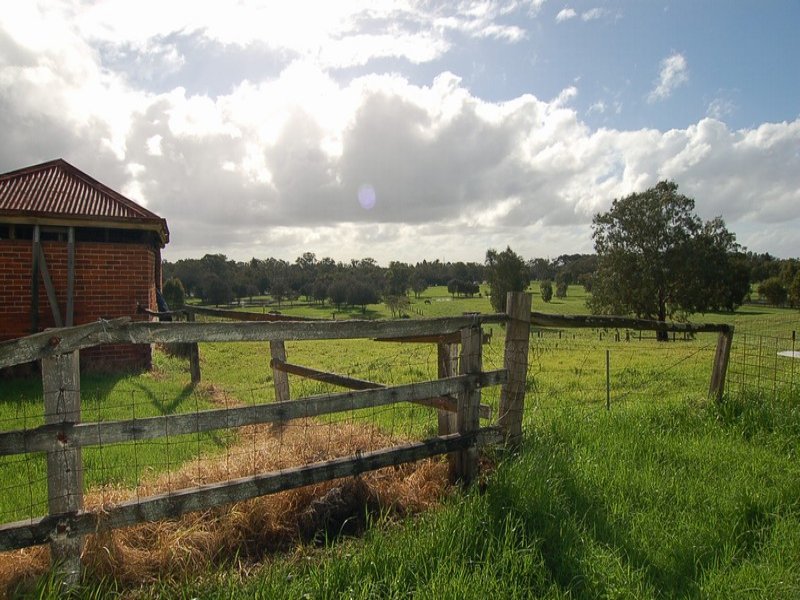 92 Terrace Road, Guildford, WA 6055 Property Details