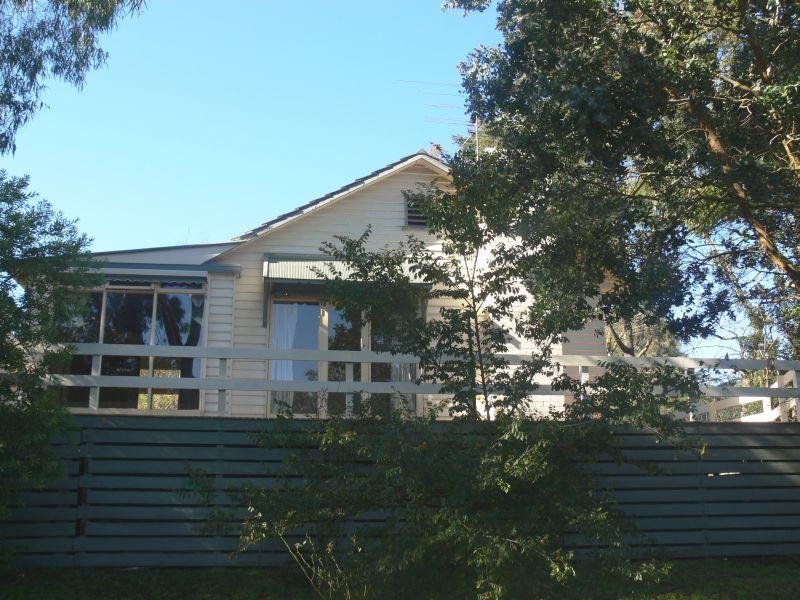 11 Quinton Road, Camberwell, VIC 3124