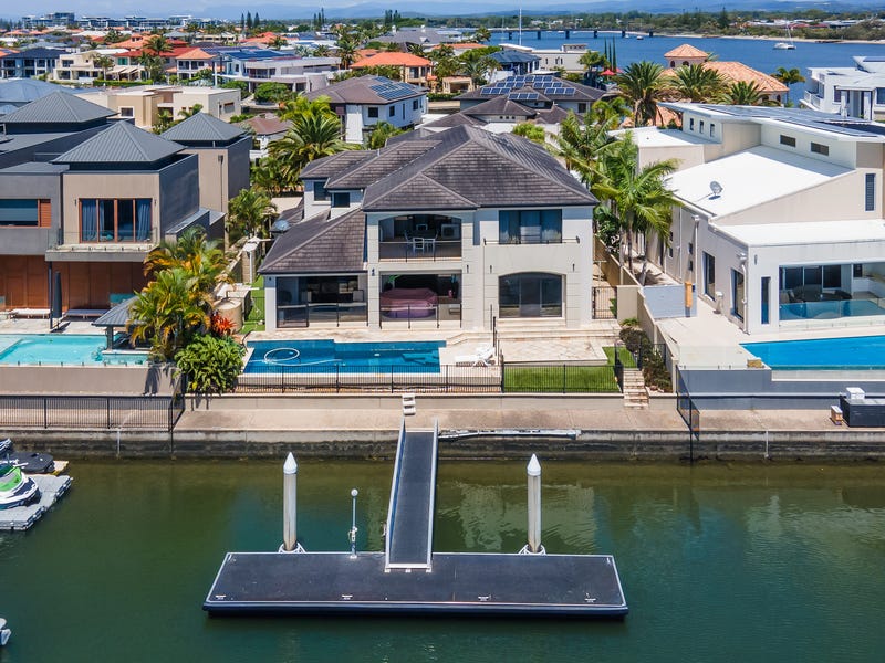 Houses for Sale in Sovereign Islands, QLD 4216