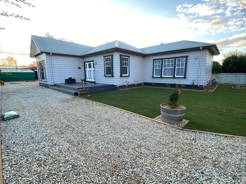 77 Hume Street, Corowa, NSW 2646