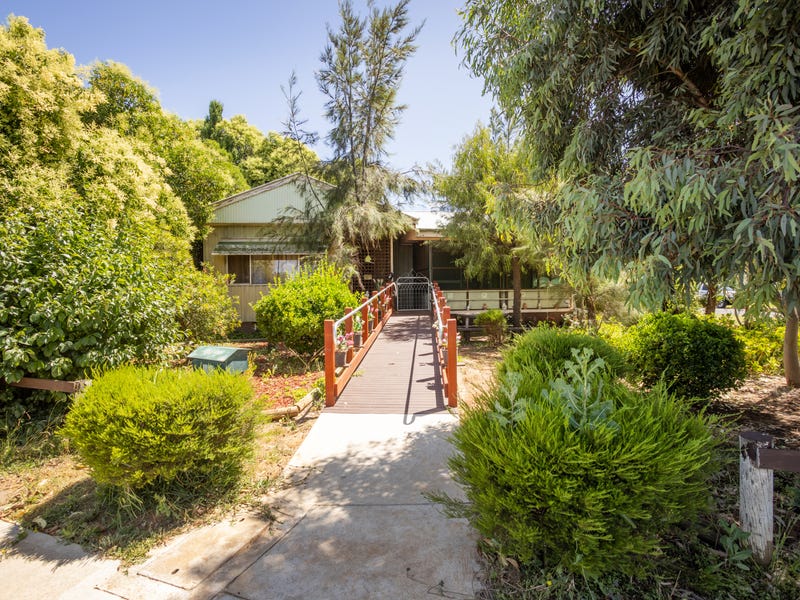 43 Mulyan Street, Cowra, NSW 2794 Property Details