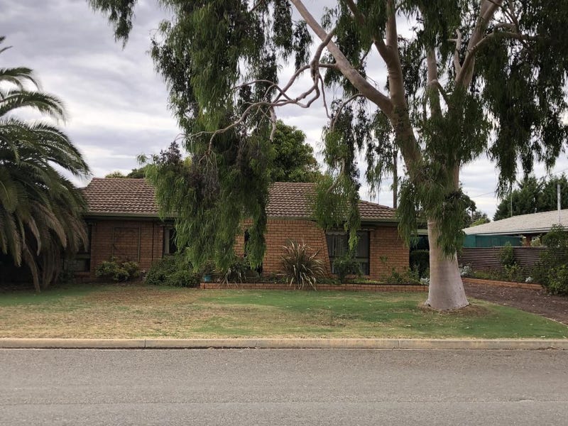 47 Hampden Street, Finley, NSW 2713 Property Details