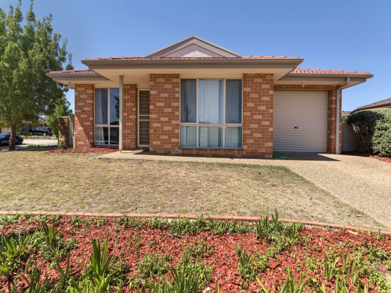 36 Bedourie Street, Dunlop, ACT 2615 Property Details