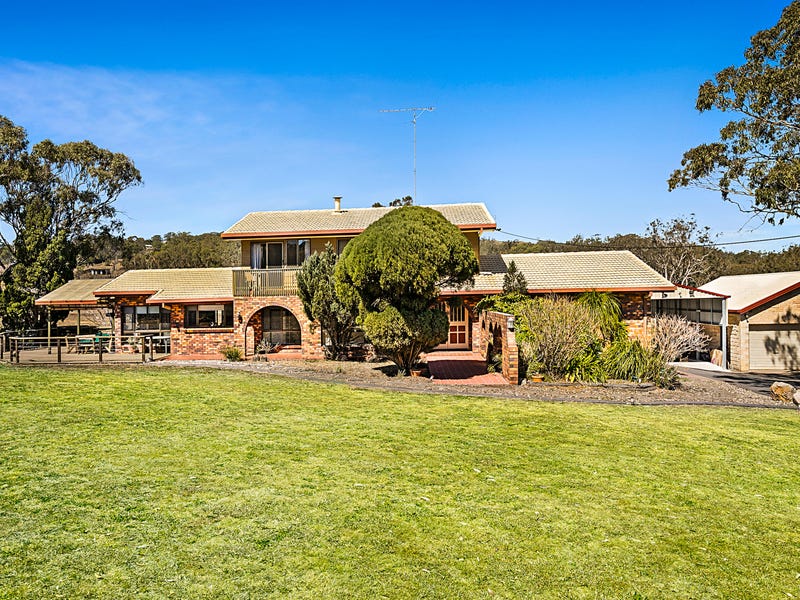 228 Hermitage Road, Cranley, Qld 4350 Property Details