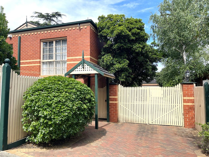1/1024 Toorak Road, Camberwell, VIC 3124