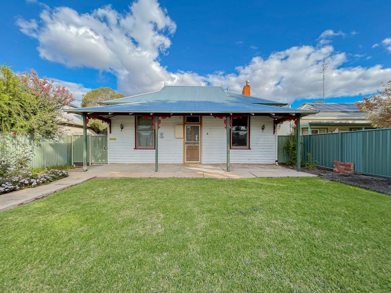 8 Scoresby Street, Kerang, Vic 3579 House for Sale