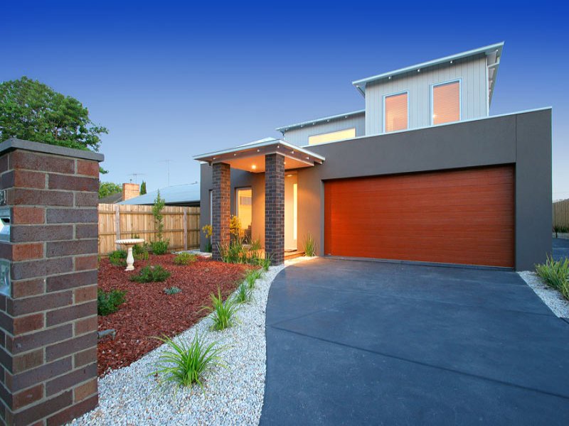 34 MacDonald Grove, Mornington, Vic 3931 Property Details