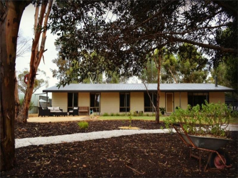 565 White Hut Road, Stanley Flat, SA 5453
