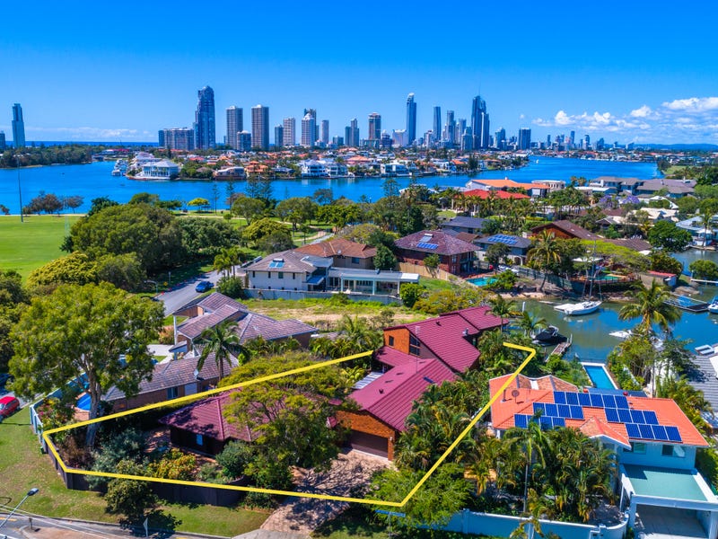 19 Brighton Parade, Southport, Qld 4215 Property Details