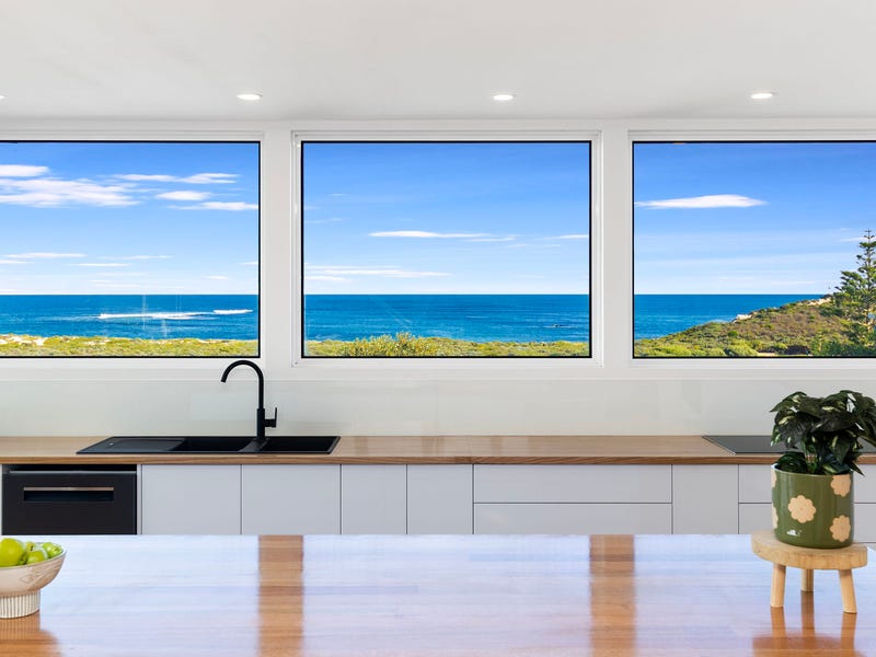 4 Vattos Way, Prevelly, WA 6285 House for Sale