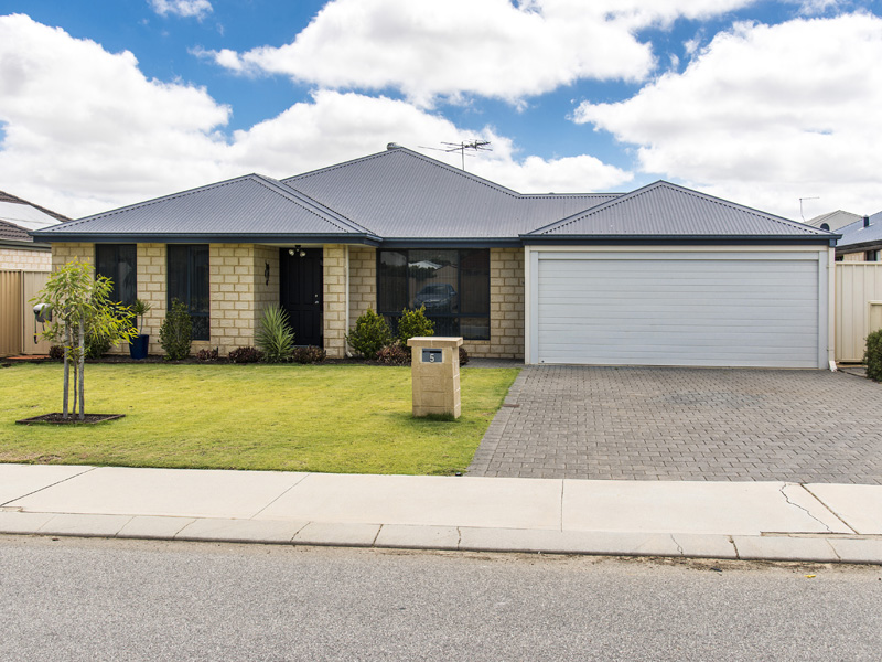 5 Hunt Road, Byford, WA 6122 Property Details