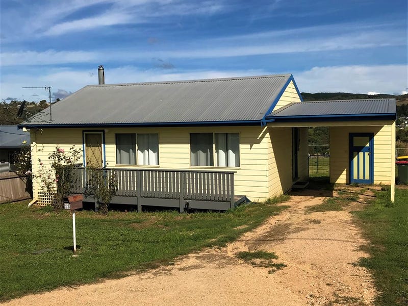 12 Chusan Street, Bombala, NSW 2632