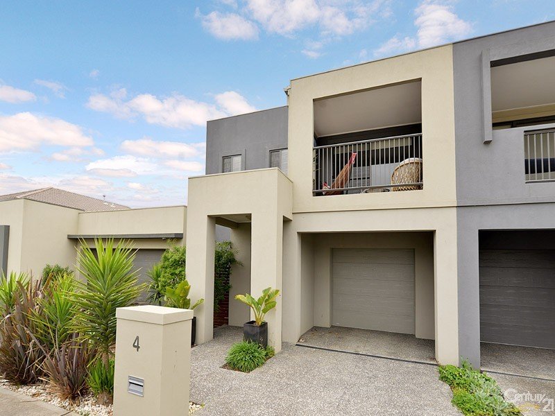 4 Meridian Circuit, Berwick, Vic 3806 Property Details