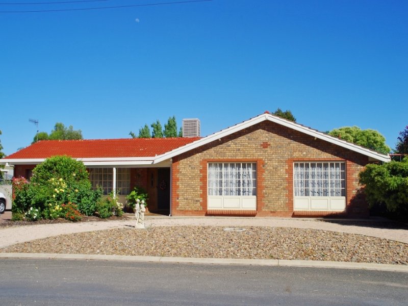 126 Pyap Street, Renmark, SA 5341