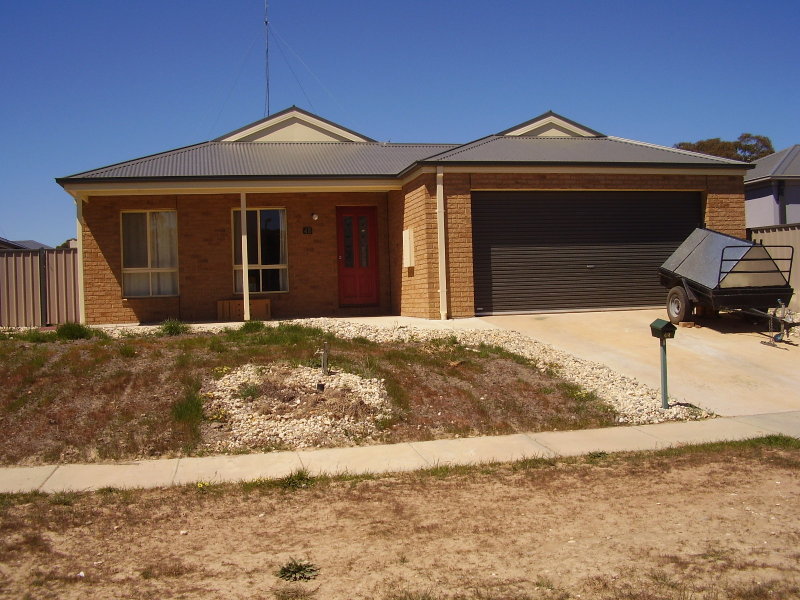 48 Donaldson Drive, Broadford, Vic 3658 Property Details