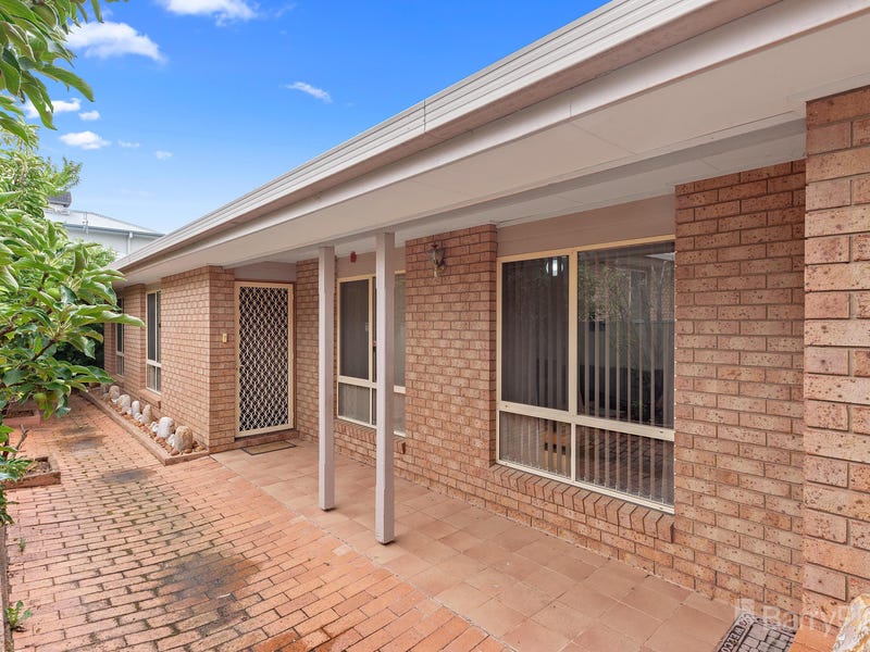 2/6 Davey Close, Flora Hill, VIC 3550