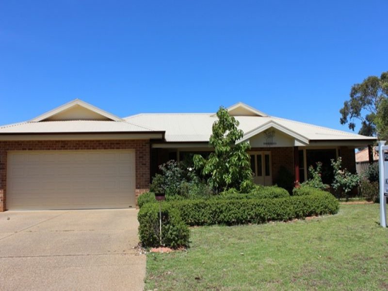 39 Horsley Street, Kooringal, NSW 2650 Property Details