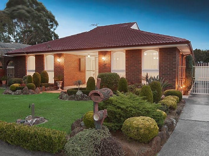 25 Holly Green Drive, Wheelers Hill, Vic 3150 25 Holly Green Drive, Wheelers Hill, Vic 3150