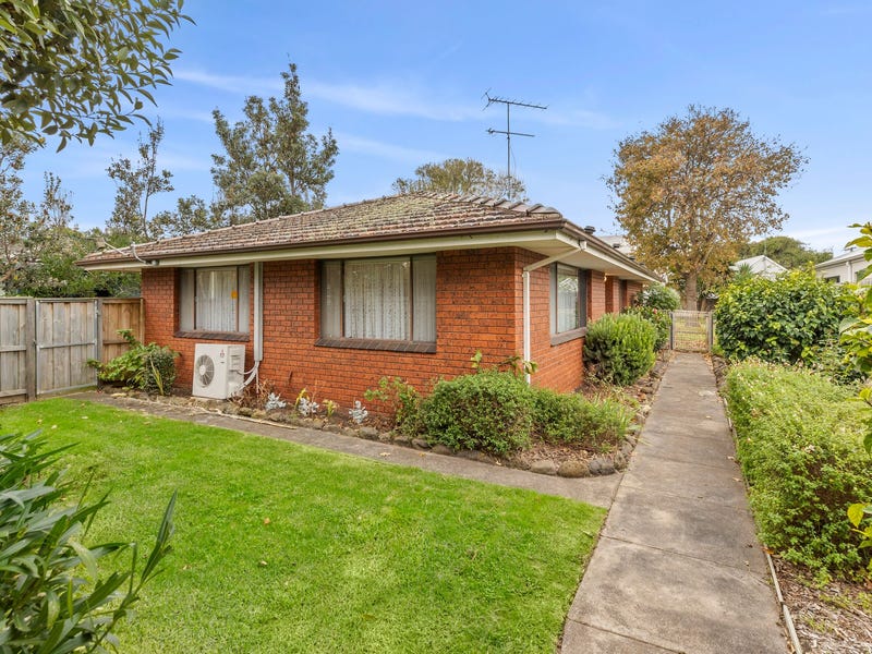 18 Geelong Road, Barwon Heads, VIC 3227