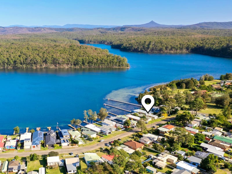 7 Lake View Drive, Burrill Lake, NSW 2539