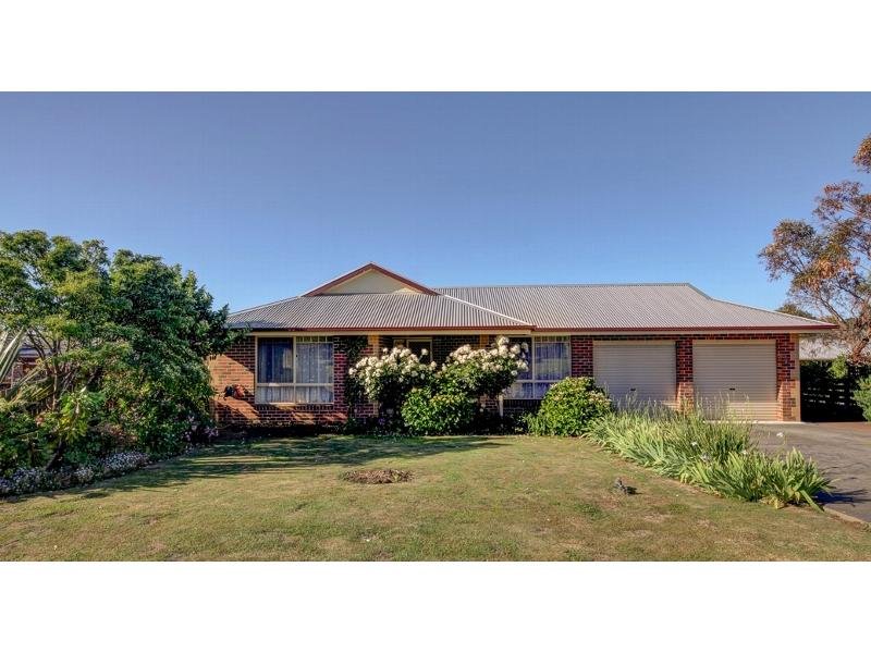 64 Clarke Street, Koroit, Vic 3282 Property Details