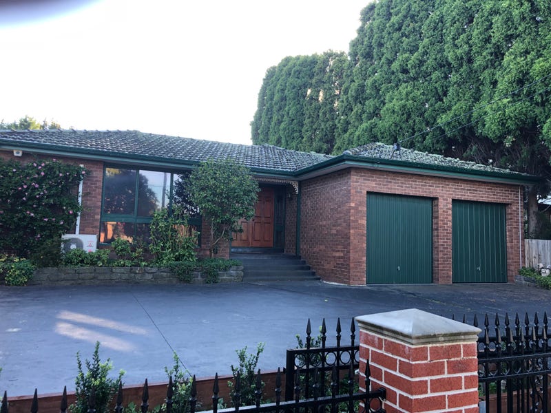 15 Sesame Street, Mount Waverley, VIC 3149