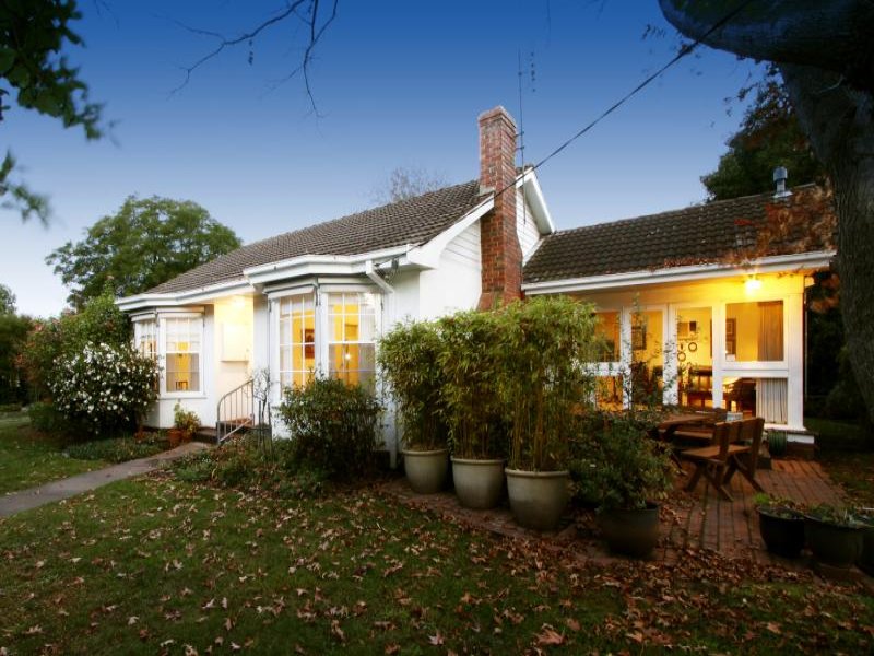 2 Inglis Street, Sale, Vic 3850 Property Details