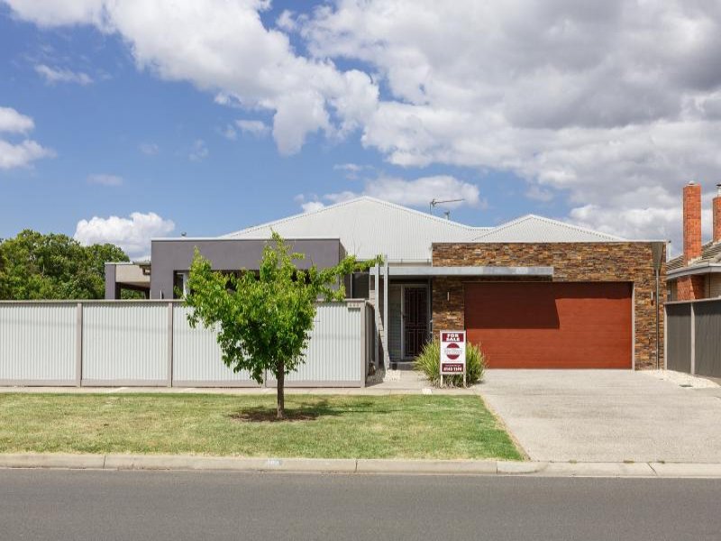 494 Raymond Street, Sale, VIC 3850