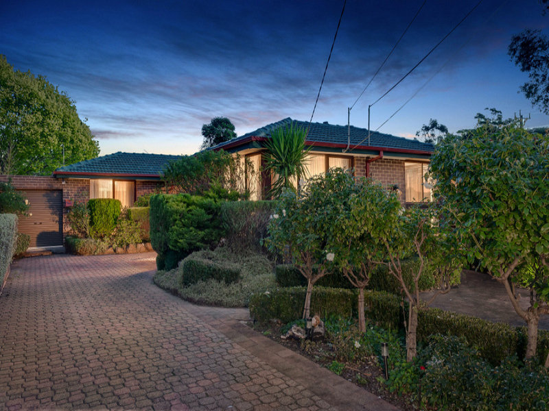 6 Sandhurst Cres, Bundoora, VIC 3083