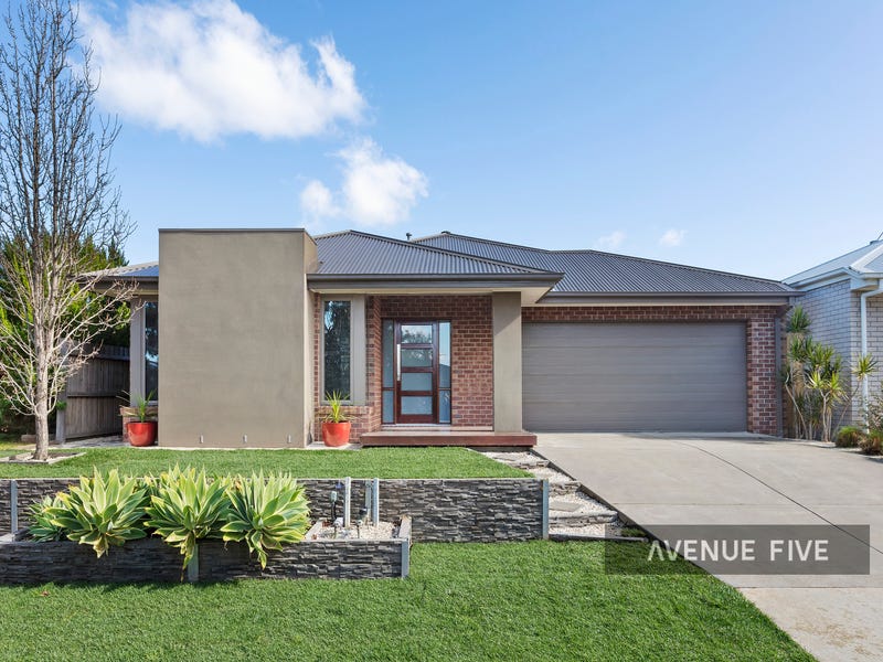 15 Carter Road, Armstrong Creek, VIC 3217