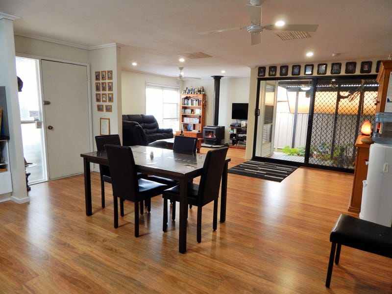 82 Lilac Avenue, Kerang, VIC 3579